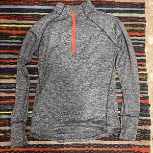 quarter zip athletic shirt